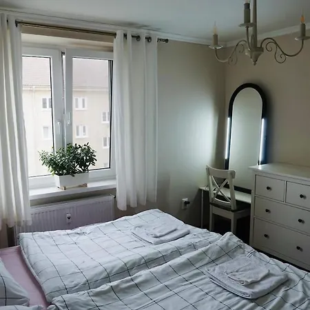 Krasny, Plne Vybaveny S Bezplatnym Parkovanim דירה פריבידזה