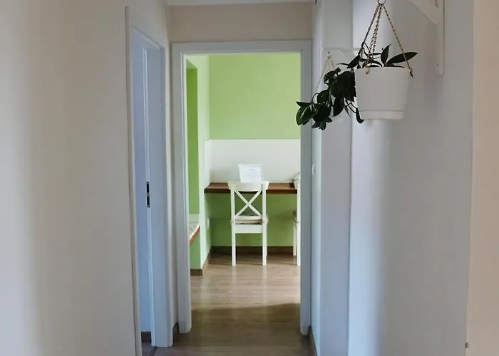 Διαμέρισμα Krasny, Plne Vybaveny S Bezplatnym Parkovanim Prievidza